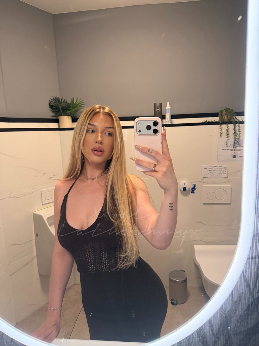 𝐺𝑜𝑑𝑑𝑒𝑠𝑠 𝐶𝑎𝑡ℎ𝑒𝑟𝑖𝑛💋 tweet media