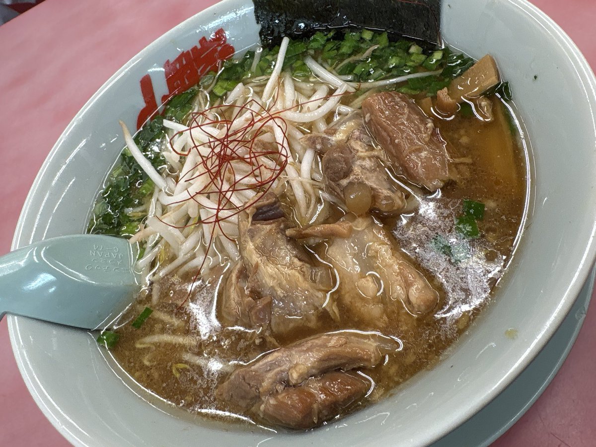 SKLL18's tweet photo. 豚バラなんこつラーメンで本日の締め
お疲れ様でした😌 https://t.co/8wxptxjJqL