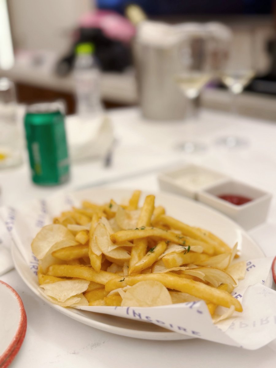 MATUGEnoMIKATA's tweet photo. インスパイア🇰🇷✨✨✨✨ポテトのトリュフマヨうますぎ✨✨✨✨✨✨ https://t.co/SR3K6M6E6U