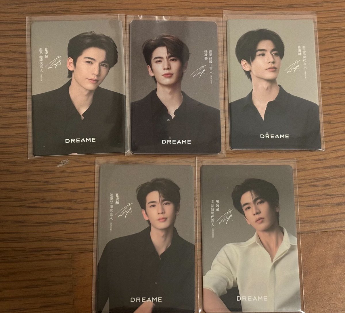 miniicyicy's tweet photo. 📌ดีล #miniicyดีล

✨Set card (ใบเล็ก) Dreame 5 ใบ Zhanglinghe 
💰590 บาท 
📦รวมส่ง 
สนใจ DM ค่ะ

#จางหลิงเฮ่อ #Zhanglinghe #ตลาดนัดจางหลิงเฮ่อ https://t.co/ATEYR1InVj