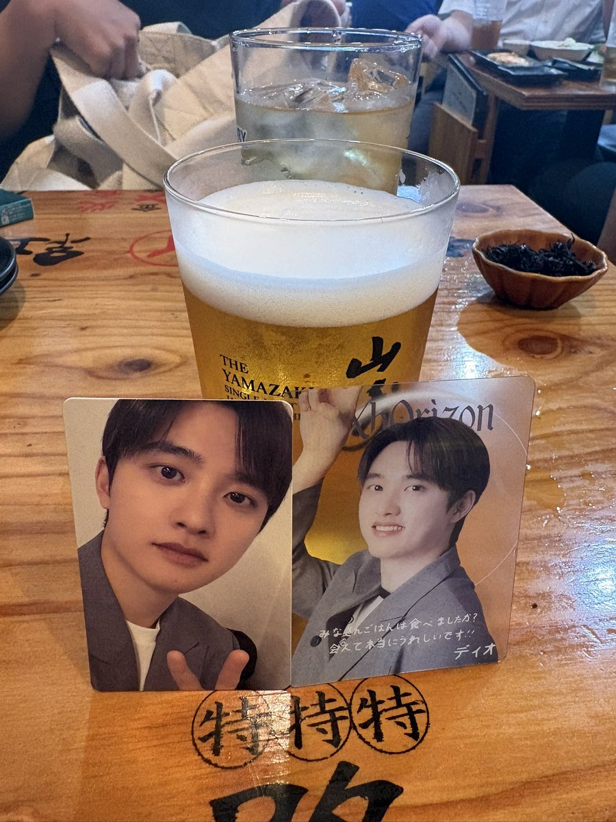 _swblight_'s tweet photo. ギョンスさんの言う通り生飲んでる🍺
ビール量飲めないから小で、、、汗 https://t.co/71SWh9BjQf