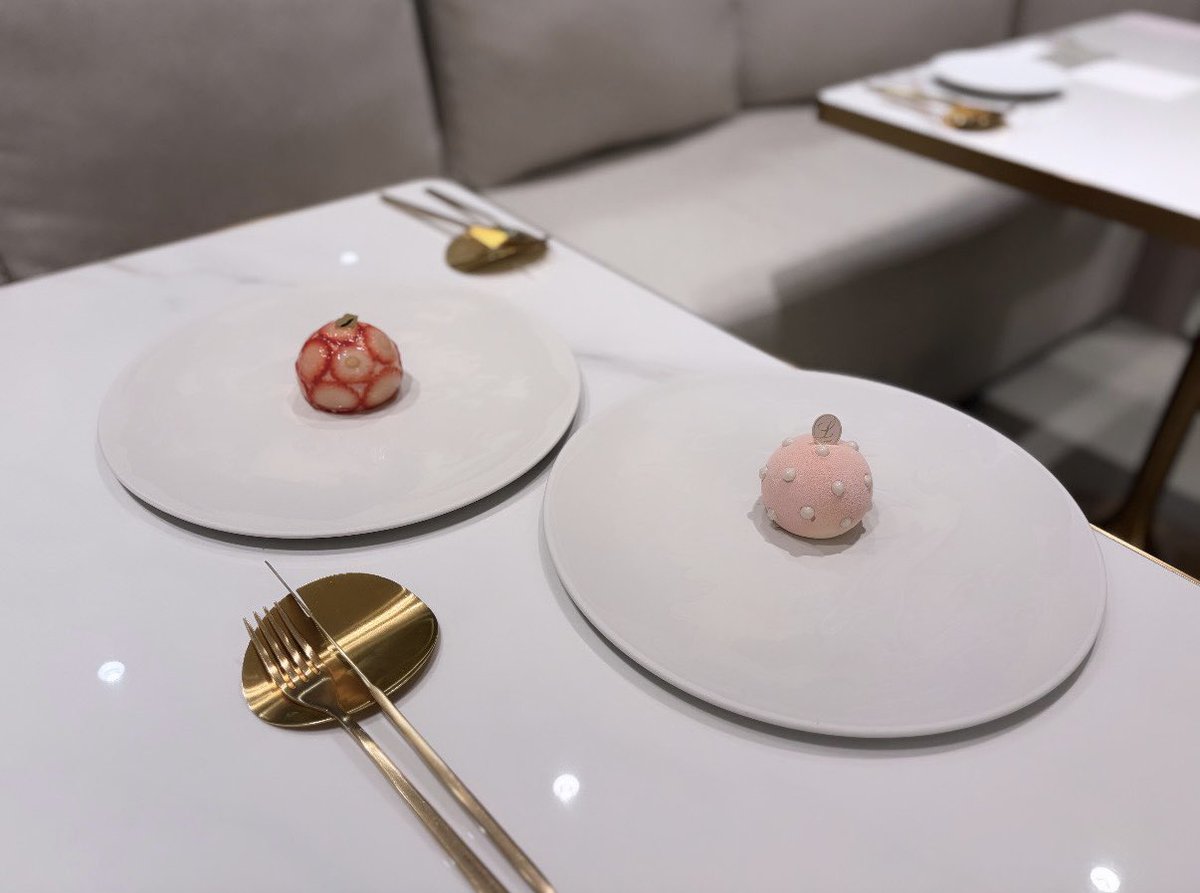 lu7_pyon's tweet photo. LOUANGE TOKYO Le Château ₍ˆ ̳ ,  ̫ , ̳ˆ₎

名古屋に可愛いカフェ沢山できて嬉しい♡ꕀ꙳ https://t.co/chWkPTXKUI