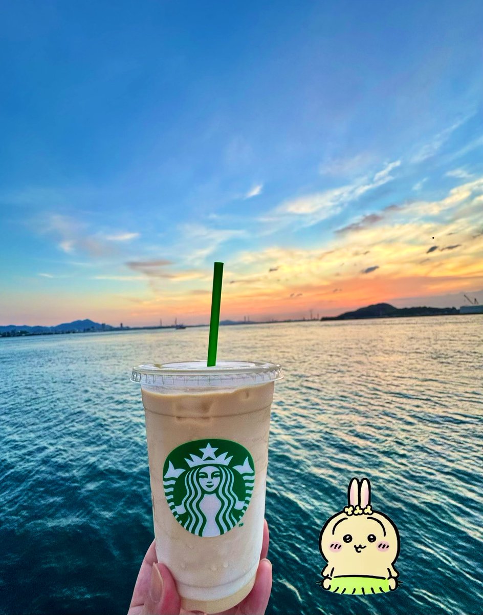 the_Chuo_Line's tweet photo. It feels as though something has torn itself free from within my chest
The quiet need to be no one but myself keeps swelling like a balloon
Perhaps it has always hoped to discover how the sky is entered
Purya 🐰🪿 https://t.co/redwAltLHY