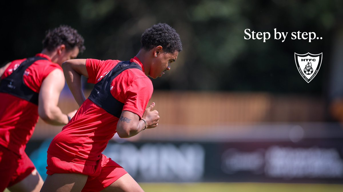 HarbTownFC's tweet photo. Step by step. 🐝
#DAJ11 #JB14