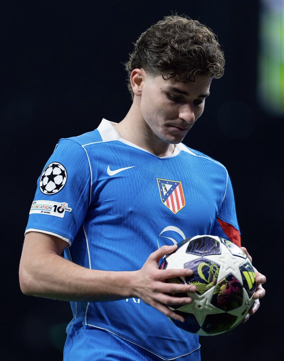 The Ball Vibes (Football Zone) tweet media