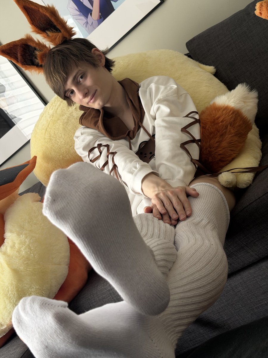 CharlieNya :3 tweet media