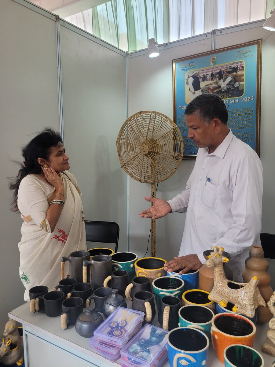 rashmisinghIAS's tweet photo. On the 45th foundation day of NABARD organised in Delhi, I had the  pleasure of interacting with 4th generation artisan Shri Giriraj Singh from Uttam Nagar. In his stall here, he  proudly displayed a picture of a moment he cherished when Hon'ble Prime Minister Shri Narendra Modi @narendramodi interacted with him and motivated him during the G20 summit in Delhi. We are proud of such inter generational transfer of indigenous knowledge and skill and it’s indeed our collective responsibility to promote such artistic traditions.
@NABARDOnline @PMOIndia