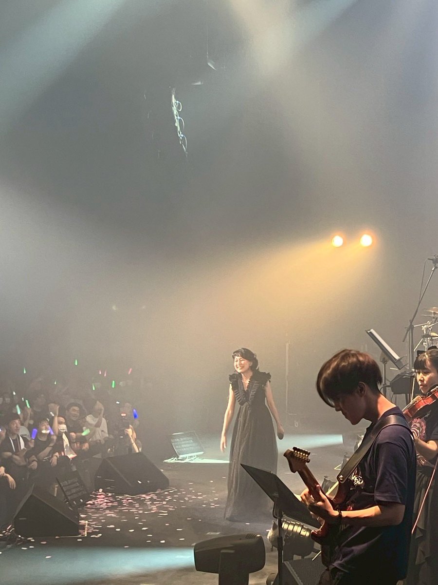 sato_hiromi_s's tweet photo. 『Whirlpool Live Grand Finale2026』20年間の愛が詰まった素敵なライブに出演出来て本当に幸せでした😭

歌いながらWhirlpoolファンのみなさまの笑顔を見て幸せな気持ちになりました💕

Whirlpoolさん20年間おつかれさまでした🙇‍♀️

ありがとうございました☺️

#Whirlpoolラストライブ https://t.co/rvh2eYB76h