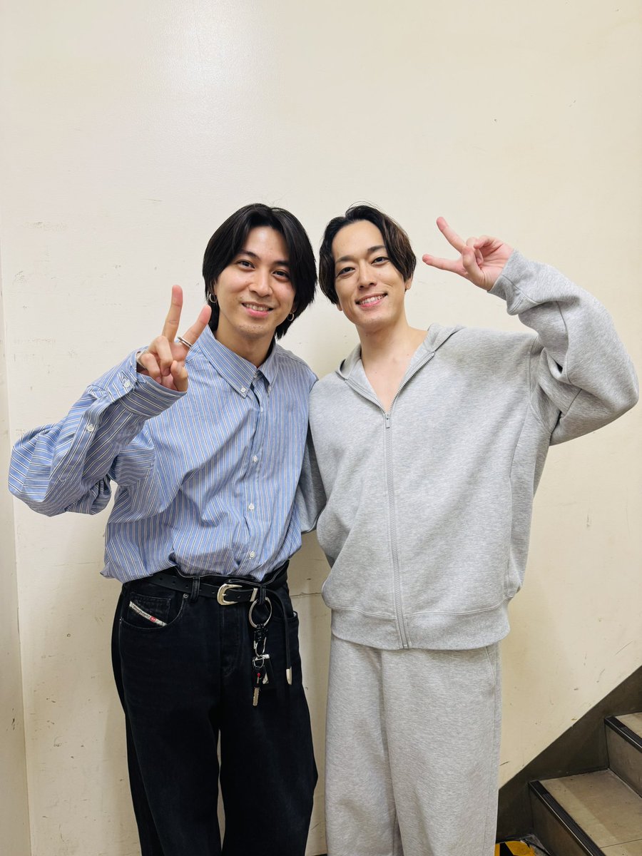 shunly317's tweet photo. そして大好きな友達が来てくれたよ✨
#モリミュ https://t.co/2KhCwA17df