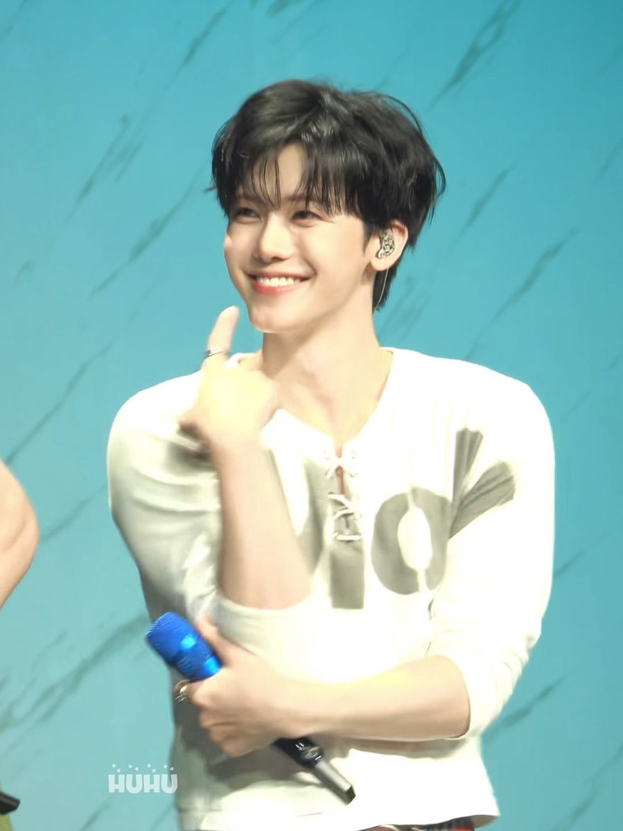 pinkkinjm's tweet photo. the cutest patootiest to ever cutie patootie https://t.co/LGRMf8IMa3
