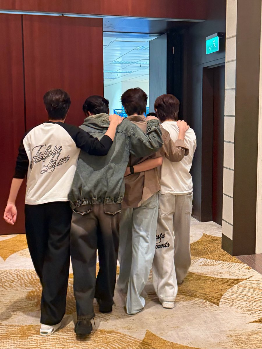 2KengOFCTH's tweet photo. 120726 // #KengNampingTleFirstOneFanConinMacau

﹝IGs : kawinn_h Update 📸﹞ #HaritIGs 

@Harit_Keng 
#KengHarit #KengNamping https://t.co/dxYR777xVc