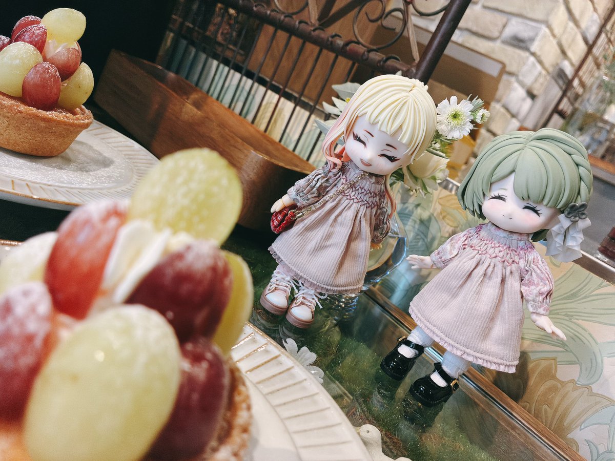 ringohameigetsu's tweet photo. 本日は……お友達とアイドールへ遊びに行っておりました！
ほんとほんとに楽しくって大感謝です！！
オビツを中心に回るつもりだったのに、普通にポムラビッツちゃんのお買い物をしまくり、狂いました　そんなはずでは……なかったのに♡
あり得ない金遣いをしてしまったので、その、節制したいです。 https://t.co/Pzs7IteDye
