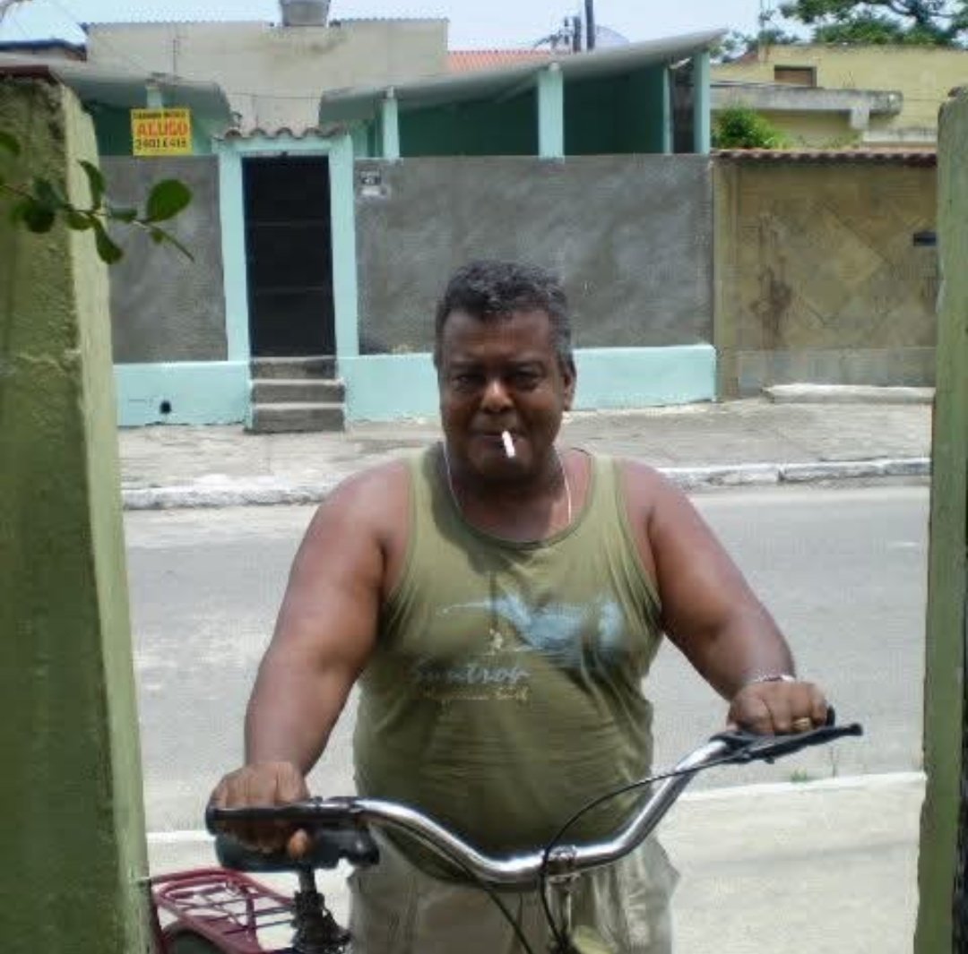 byunrated's tweet photo. @fabyollaverass fotos mais distantes que tenho.

do lado da minha avó materna: meu tetravô, nascido em 1861 em sissa trecasali

do lado do meu avô materno: o próprio, nascido em 1952 em campo grande/rj https://t.co/TJFqMqEpjI