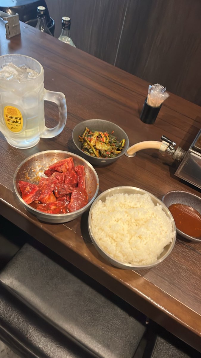 Ken3da1's tweet photo. 今日の賄い‼️
ハラミを喰らう‼️
#バイトの賄い https://t.co/Zi9LqUOhZY