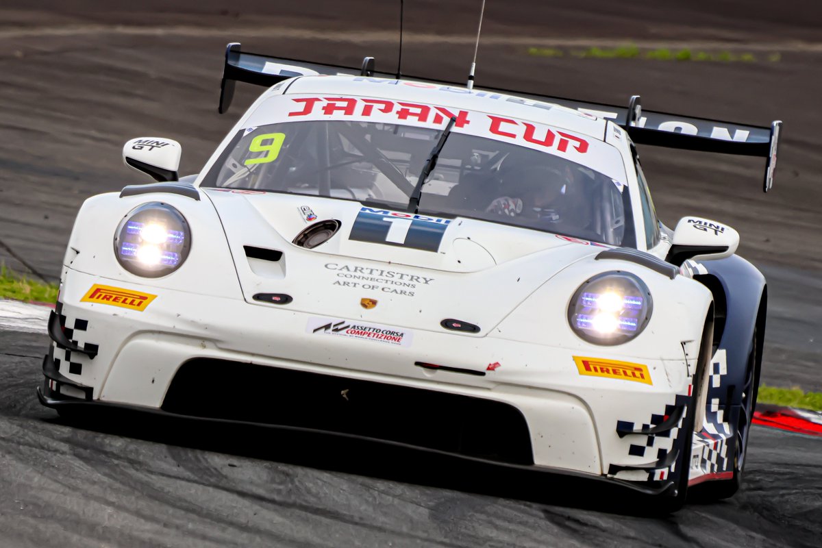 Carol19998231's tweet photo. GT World Challenge Asia Powered by AWS & Japan Cup in FUJI🗻
#9 BINGO RACING with LM corsa
#笹原右京 選手(@ukyo_sasahara)
右京さんカッコよかった…!🥹
お写真&サイン対応、ありがとうございました🙇🏻♂️
SF富士戦ファイトです💪🏻🔥
#JapanCup #Bingosports https://t.co/eSJKZPEsvR