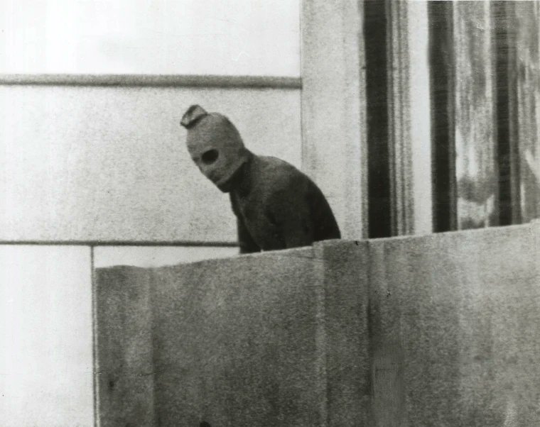 itsmekrish62's tweet photo. 🚨 One terrorist attack changed Israel's intelligence strategy forever. 🧵👇
#Mossad #Munich1972 https://t.co/LsQTYczw2n
