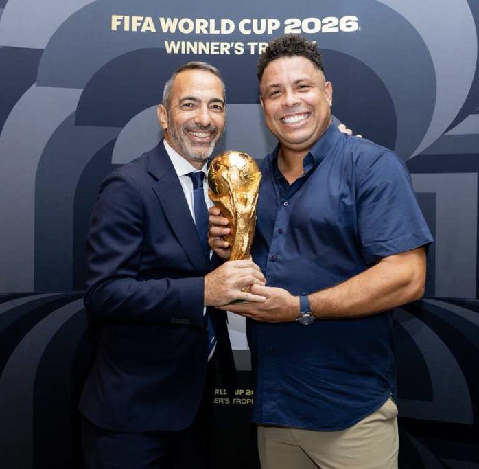 youridjorkaeff's tweet photo. Pour l’Eternité  ⭐️ https://t.co/Lg5Ag95fS7