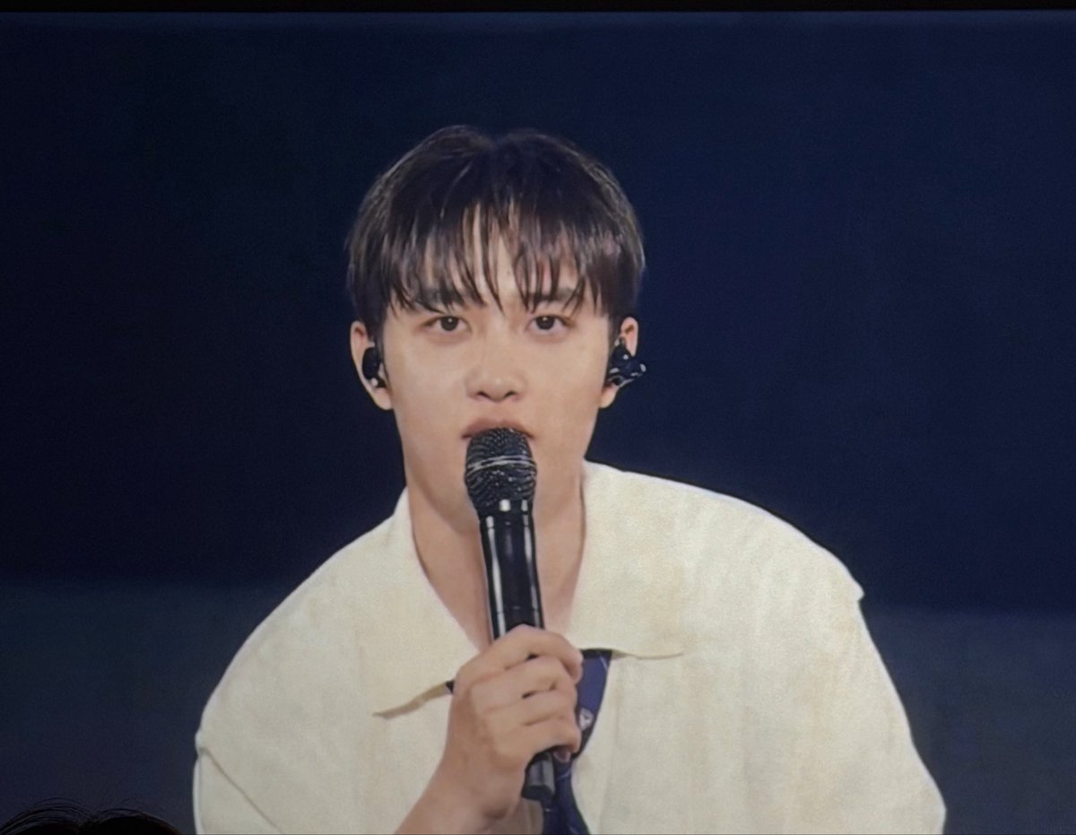 dozzon_ku's tweet photo. 오늘 이 남자 얼굴 주사위 뚫은거 뭐임 진심 https://t.co/FSoFqk1lLZ