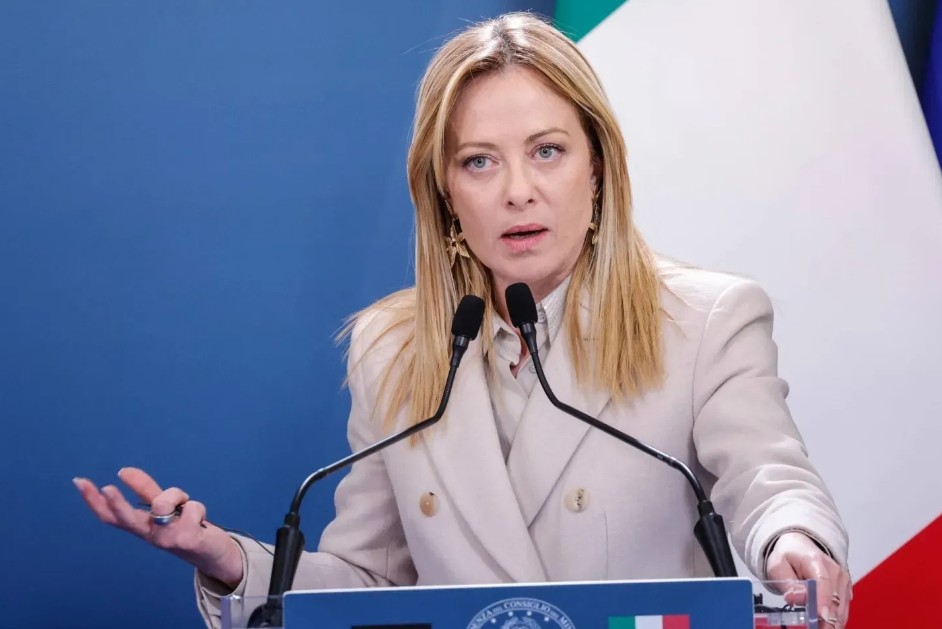 DakdaR22's tweet photo. "Those who support Ukraine are not warmongers. Those who believe that Ukraine should defend itself are defending peace".

"Russia must understand that the international community will not accept a world where borders can be changed by force.“

- Giorgia Meloni- PM of Italy 

Simply great woman😉