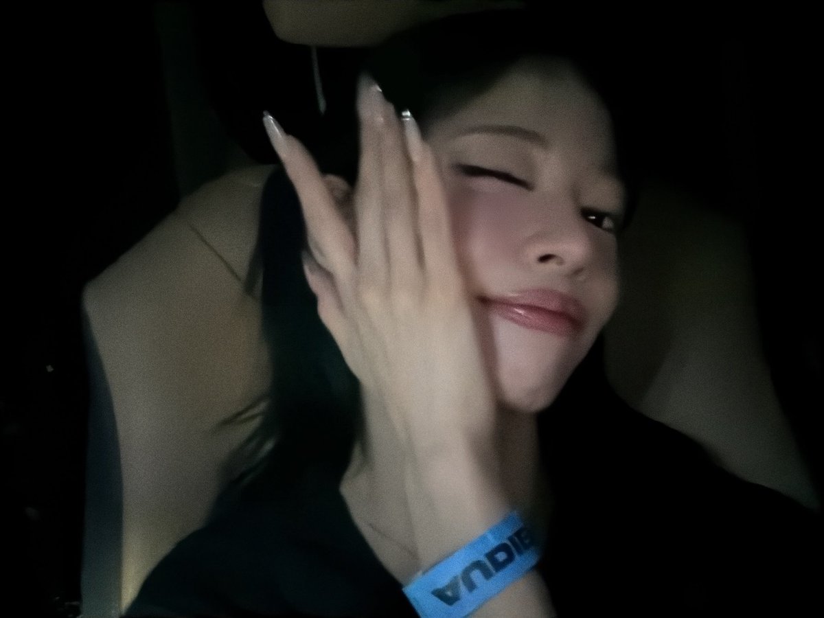fromisdays's tweet photo. [260712 - 🐿️ FROMM UPDATE]

#fromis_9 #프로미스나인 
#CHAEYOUNG #이채영 https://t.co/r9HUlya3gg