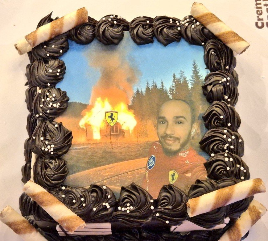 PopoOnPole's tweet photo. Got reminded of my birthday cake and had to share it with you guys now that I'm finally on f1twt. I laughed for a good 10 mins when I saw this cake lmao😭😭 https://t.co/LhJ5wvig0v