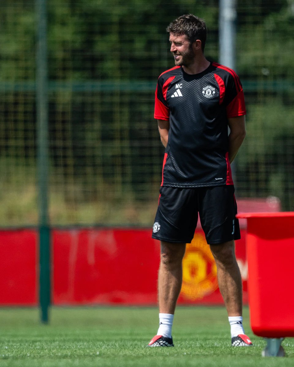 utdgod_'s tweet photo. Manchester united midfield Marquee signing ahead of the preseason https://t.co/VjseyYUYjr