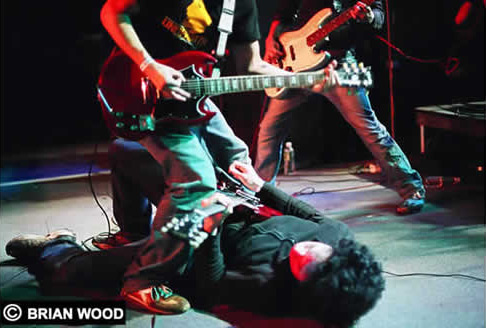 saintdestroya's tweet photo. ship wars be damned, here's ray toro and frank iero scissoring from 2002 #fray it up https://t.co/CyqhxAyAGM
