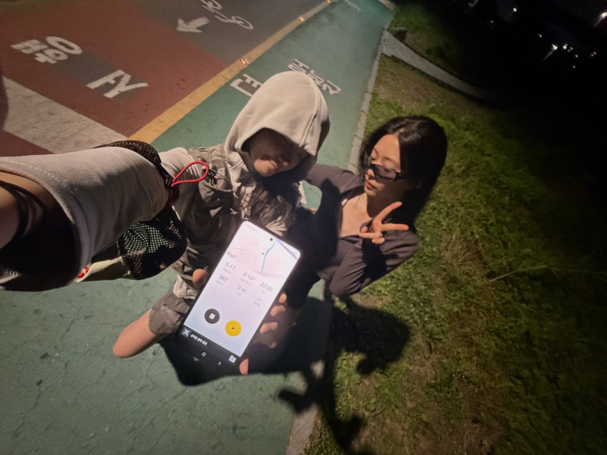 saveminju025's tweet photo. 260712 밍스타그램🤍 #김민주

행복하기! https://t.co/4YuMXs67sT