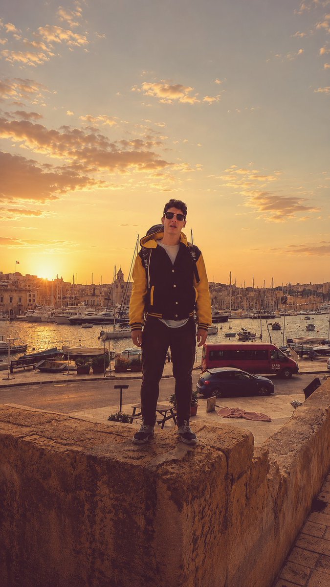 Diego_Loiola's tweet photo. Spring memories from Valletta, Malta 🇲🇹Back in 2018, chasing one of the most beautiful sunsets I've ever seen. 

#Malta #Valletta #Sunset #Travel https://t.co/9CqTmGLZ3l