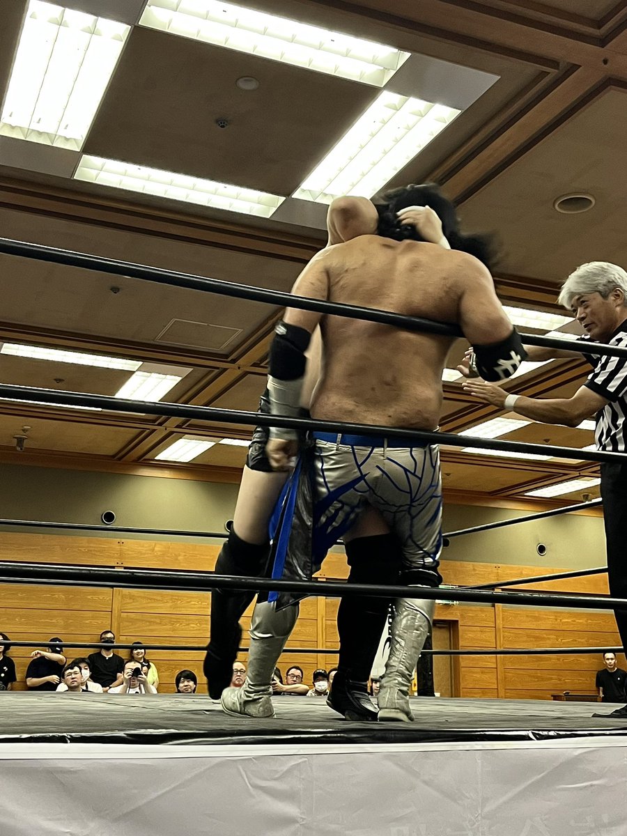plasticrage23's tweet photo. 成長が止まらないアリ選手だけど自身には大きな何かが欠けてる気がするらしい
そして杉浦選手にはひとを変える力があると思ってる
若鯱プロレス楽しみ🔥👊 https://t.co/gOFryTreHu