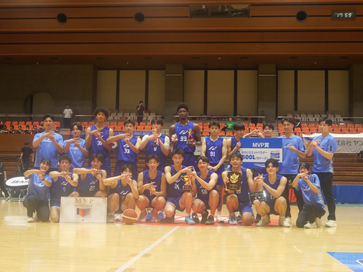 jubf_official's tweet photo. 🏆#新人インカレ
🌻男子大会結果🌻

🥇江戸川大学（初優勝）
🥈大東文化大学
🥉早稲田大学
4位 白鷗大学

詳細はこちらから⬇️

#大学バスケ
#真夏の頂上決戦
#日本で1番熱くなれ
#JUBF https://t.co/rQI3eq08Eq