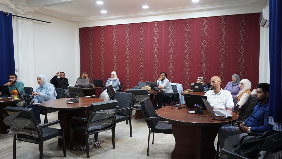 hadikhraat's tweet photo. اختتمت يوم الخميس 9 يوليو/تموز دورة تدريبية مكثفة بعنوان “التحقق من الأخبار”، استمرت أسبوعا كاملا بواقع 30 ساعة تدريبية في العاصمة السورية دمشق. https://t.co/NjGQzI06Bk