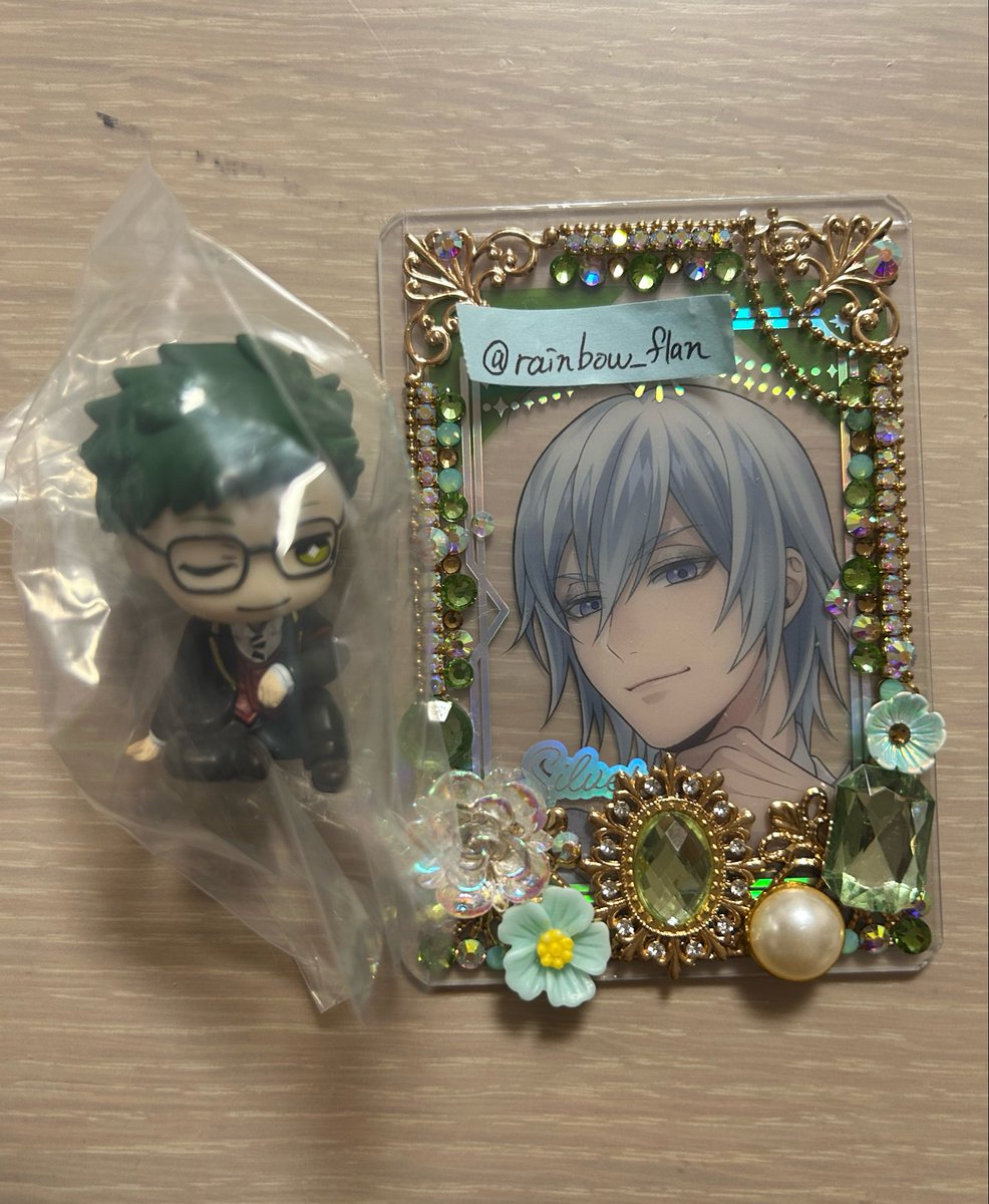 rainbow_flan's tweet photo. 【交換】ツイステ 肩ズン Fig  ハーツラビュル

譲: トレイ

求:ラギー orシルバー

郵送にて交換希望
お心当たりの方いらっしゃいましたらお気軽にお声掛けください🌸よろしくお願いいたします🙇‍♀️ https://t.co/nHvwNNzISm