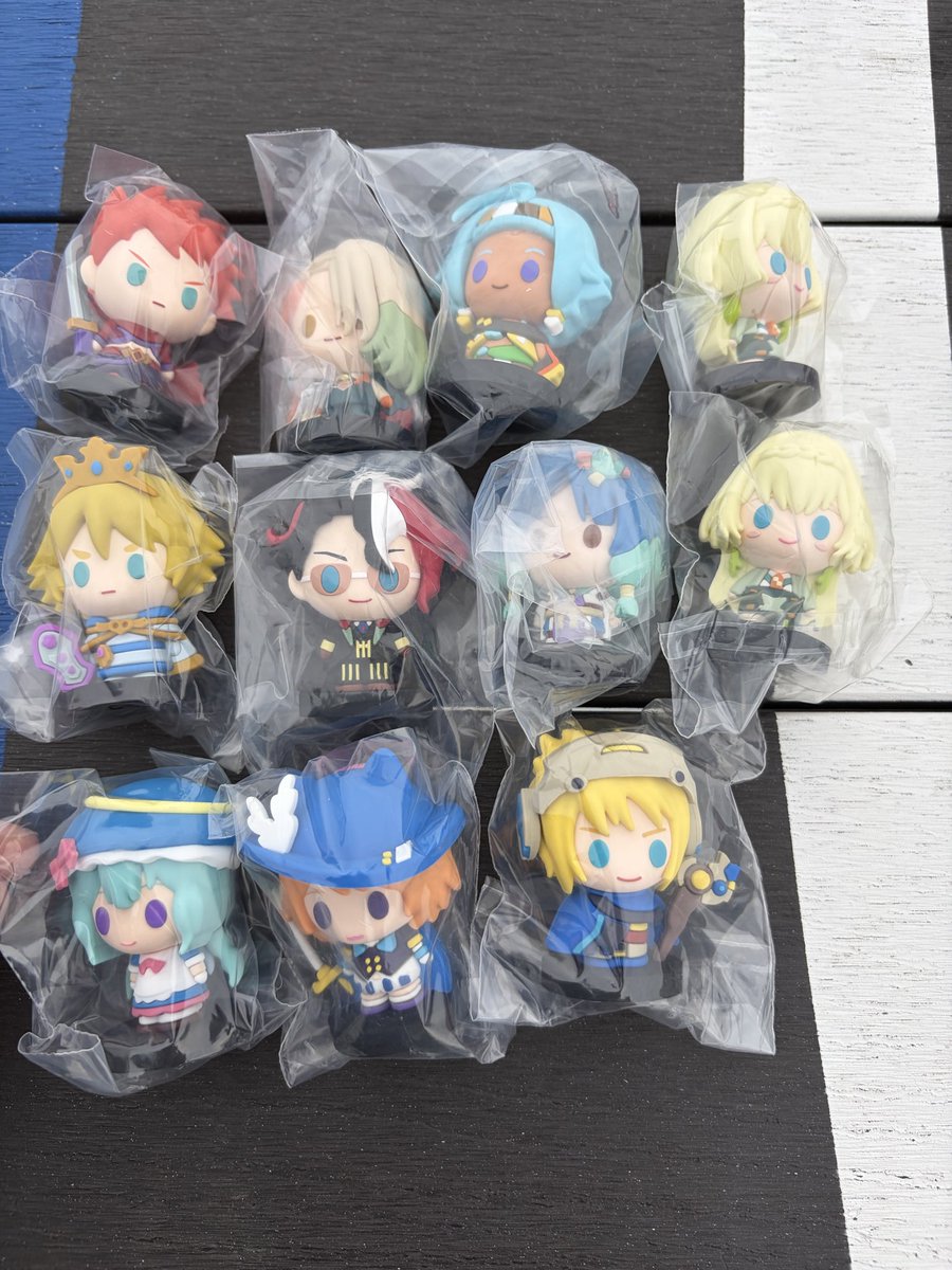 ZnXe0's tweet photo. モンドリⅣ
ミニフィギュア交換

譲→写真の物
求→1弾未所持or定価 https://t.co/fNfWZedwIB