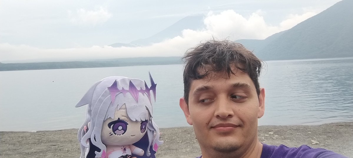 Ikanuhm's tweet photo. Hoy es el dia 2b de campismo en descenso hacia Numazu.
Puto google, me queria hacer caminar 2 horas a lo pendejo con su ruta hahaha.
Hoy estamos en la tierra sagrada de Yuru Camp. Koan Campgrounds 🏕️ 
Es impresionante la vista a Fuji-san desde aquí 🗻.
Y pa comer, Kare-men :) https://t.co/WTm6vSGtrS
