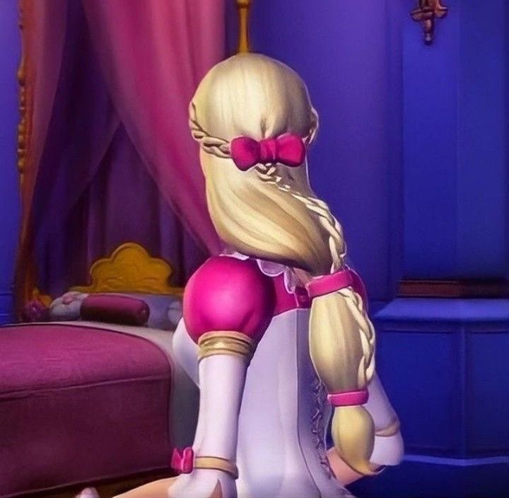 ariafairyx's tweet photo. classic barbie hair https://t.co/KiYuhYsMgn