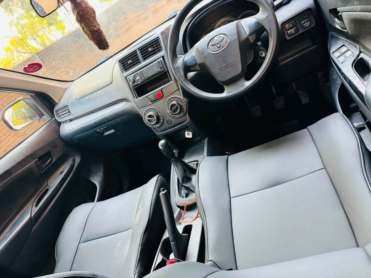 self_made_sa's tweet photo. FOR SALE 

Toyota avanza  
1.5L 
7 seaters 
Manje clean 🧼 
4 new tyres 
Aircon 🧊 cold
2019
143 000km
Price:R175 000
0679513125 call or WhatsApp 
🚘🚘🚘🚘🚘🚘🚘🚘🔥🔥🔥🔥🔥🔥 https://t.co/llyLKAJq49