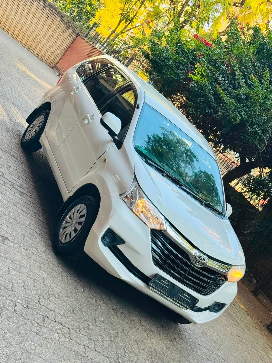 self_made_sa's tweet photo. FOR SALE 

Toyota avanza  
1.5L 
7 seaters 
Manje clean 🧼 
4 new tyres 
Aircon 🧊 cold
2019
143 000km
Price:R175 000
0679513125 call or WhatsApp 
🚘🚘🚘🚘🚘🚘🚘🚘🔥🔥🔥🔥🔥🔥 https://t.co/llyLKAJq49