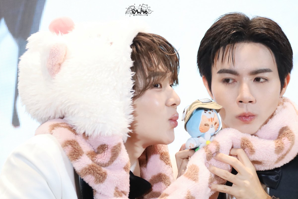 JIEFYNE_w_AT's tweet photo. เฮ้ยยยยยยยยน่ายั่กมากกกกกก แอแง

ZEENUNEW TNP FANSIGN
#TNPFansignCRKN #ZeeNunew https://t.co/b3TkWkRAsc