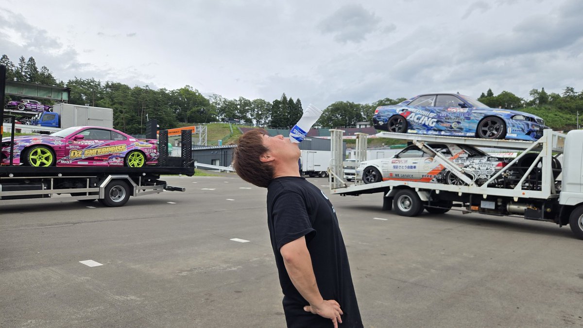 garage_aoki's tweet photo. お片付け完了

帰る～＼(^o^)／ https://t.co/q3wl4lHKL6