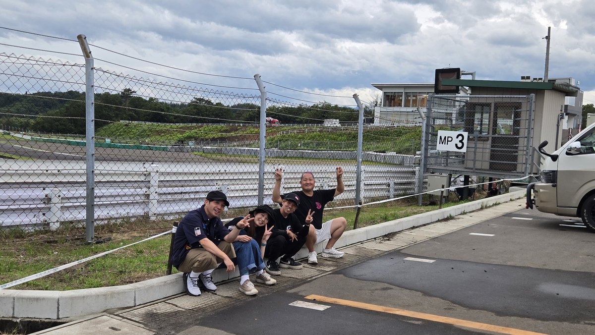 garage_aoki's tweet photo. お片付け完了

帰る～＼(^o^)／ https://t.co/q3wl4lHKL6