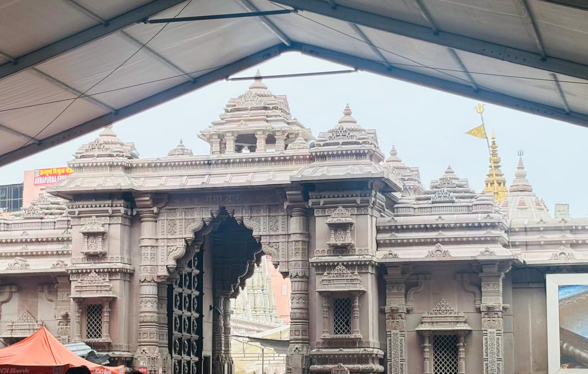 SudipGope7's tweet photo. #kashibiswanath🙏🔱♥️🚩 https://t.co/rvNUh5po2t