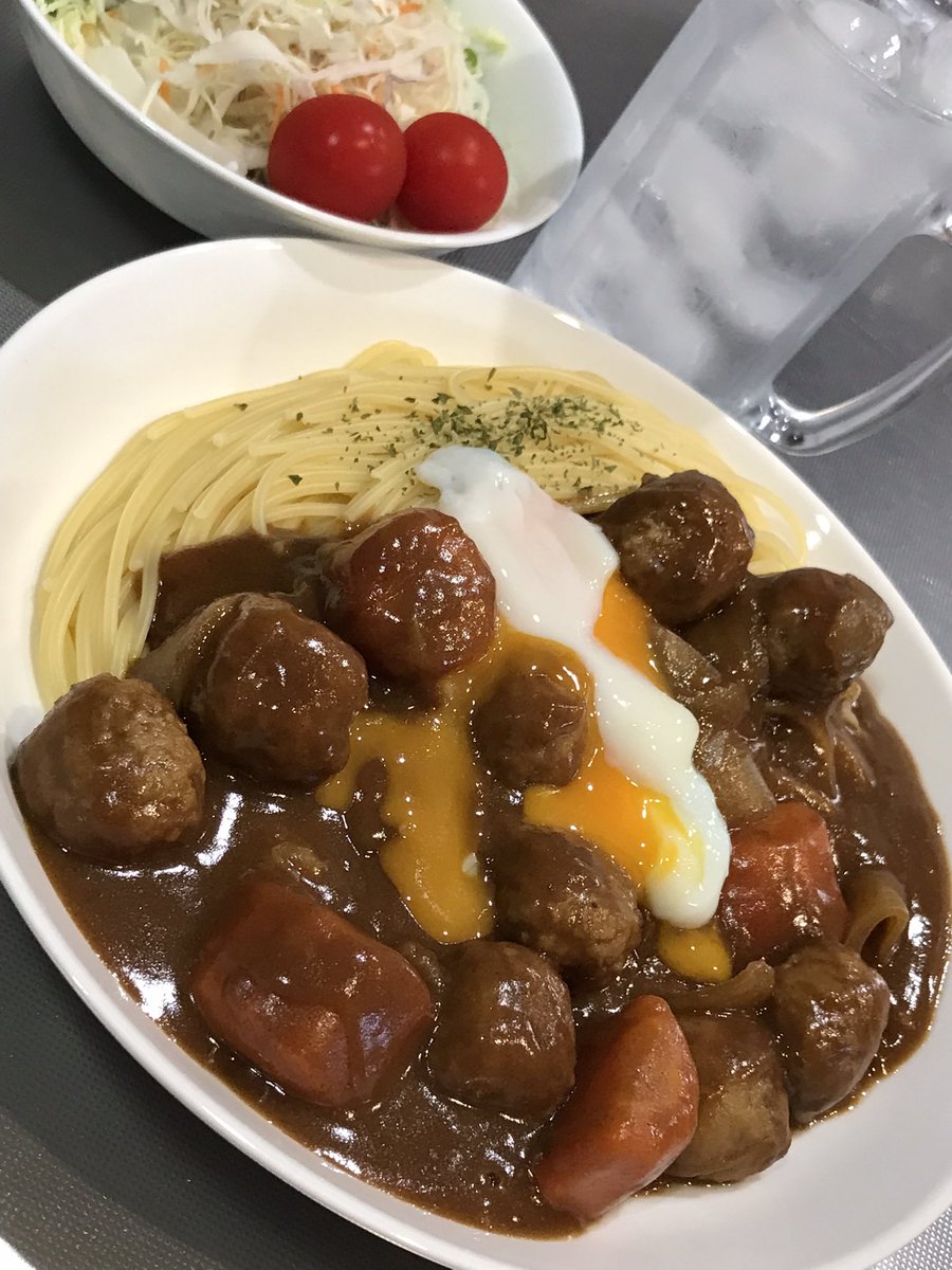 sense_kabu's tweet photo. 今日はたっぷり肉団子のミートボールジャワカレーパスタを食べました。おいしかったです。 https://t.co/eF6FsLhkyd
