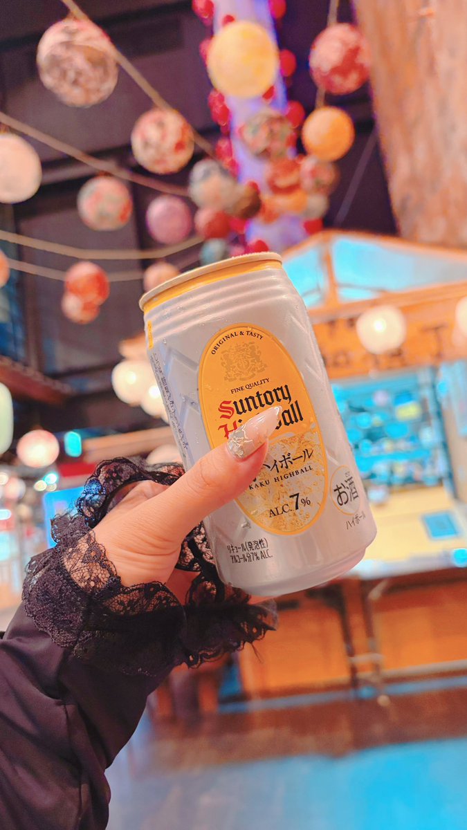 ranha_FP's tweet photo. 犬山城見に行ったはずがマジでずっと酒飲んでて草🍡🍷 https://t.co/PbtqRbfqPQ