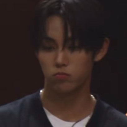 5cvsi2z's tweet photo. 😶 https://t.co/FXzeKPsI1A