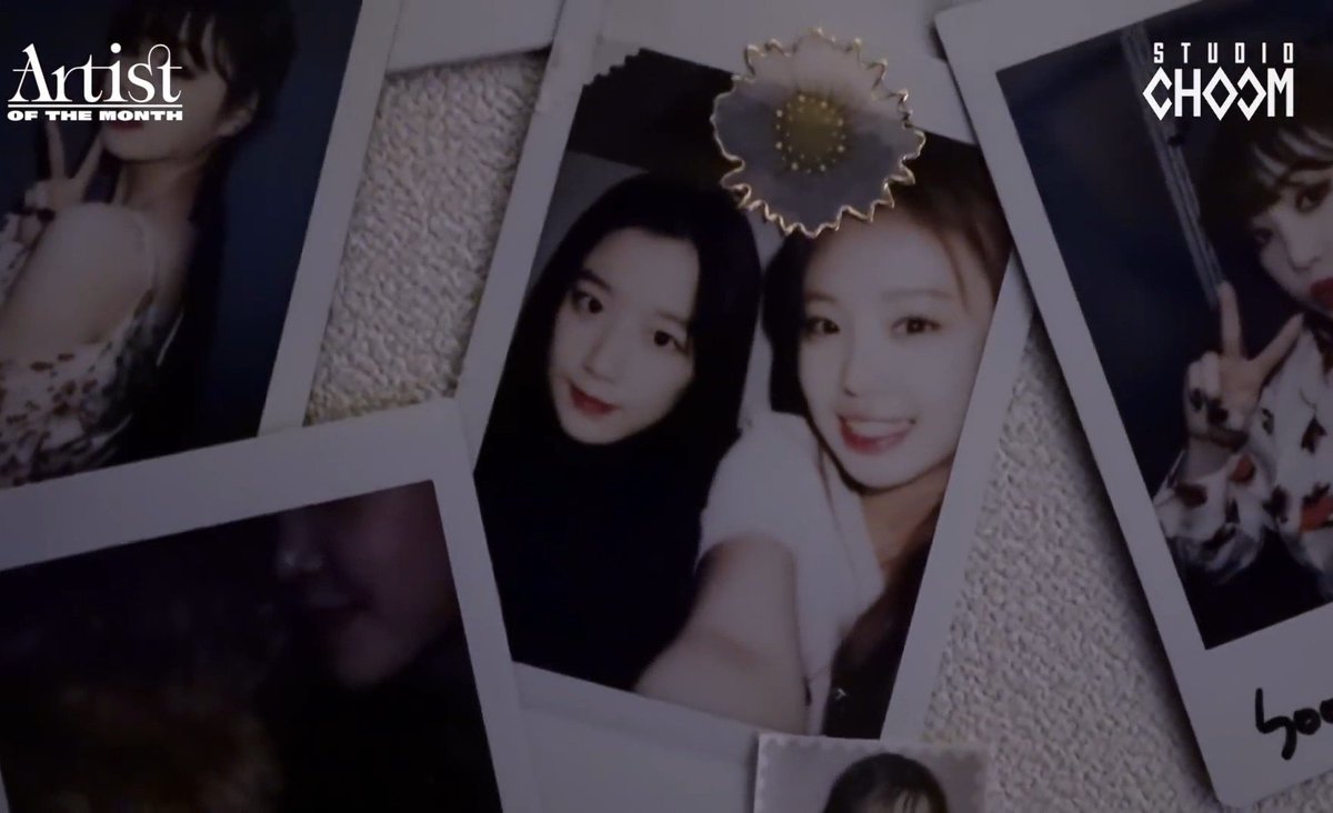 Silvqi's tweet photo. The way Soojin has a shrine full of pics of her with the members https://t.co/gqbUXGBbuB