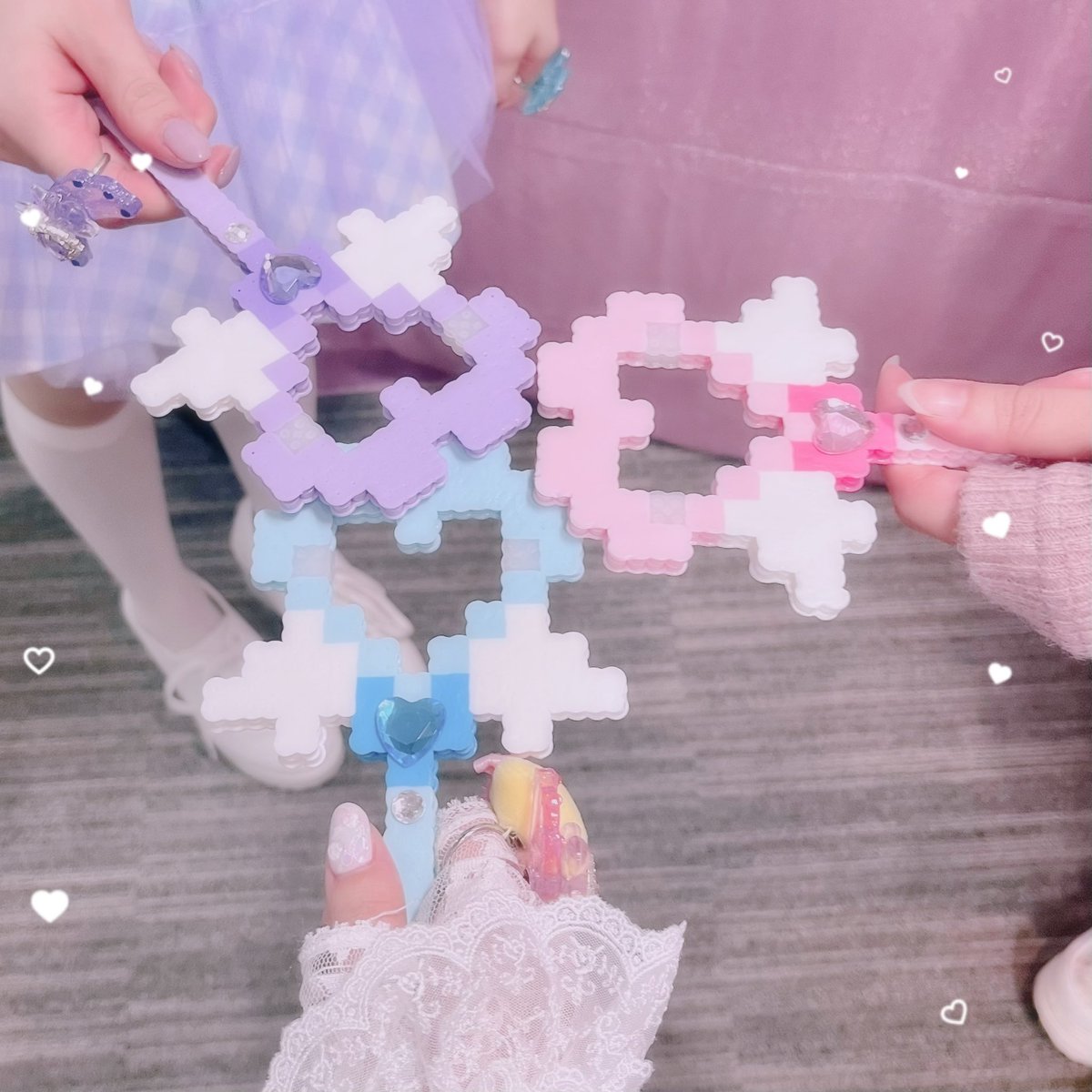 Koisuru_pxq's tweet photo. #きゅんこむ ありがとうございました🌟

クリエイターさんともお客さんとも
たっくさんおしゃべりできて
売り切れ商品がいくつも出るくらい
たっくさんお迎えいただけて
楽しくてしあわせな1日でした💓

活動休止しても
すぐにでも戻ってくるぞの気持ちなので
忘れずに待っててくれると嬉しいです🥹 https://t.co/BzoNqna4GM
