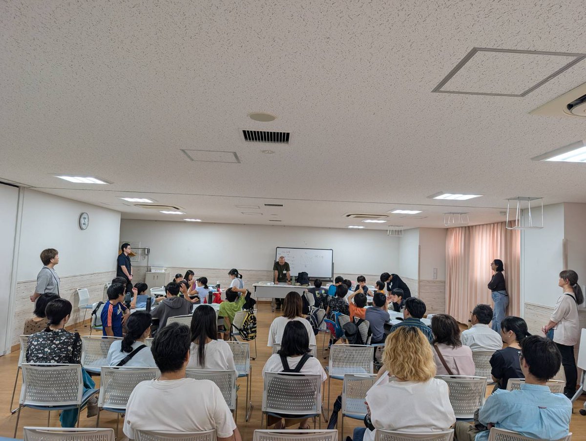 Snakanochildren's tweet photo. ＼第3回ミニリーダー講習会／
「キャンプ説明会・危機管理講習会」
​子ども19名、保護者16名、育成者・リーダー等含め、総勢53名参加😄
夏休みのキャンプ本番に向け、事前確認と安全のための危機管理をしっかり学びます！
みんなで最高の夏の思い出を作るぞ！🏕️✨
​#ミニリーダー #キャンプ  #体験活動 https://t.co/BMRNzG6iVX