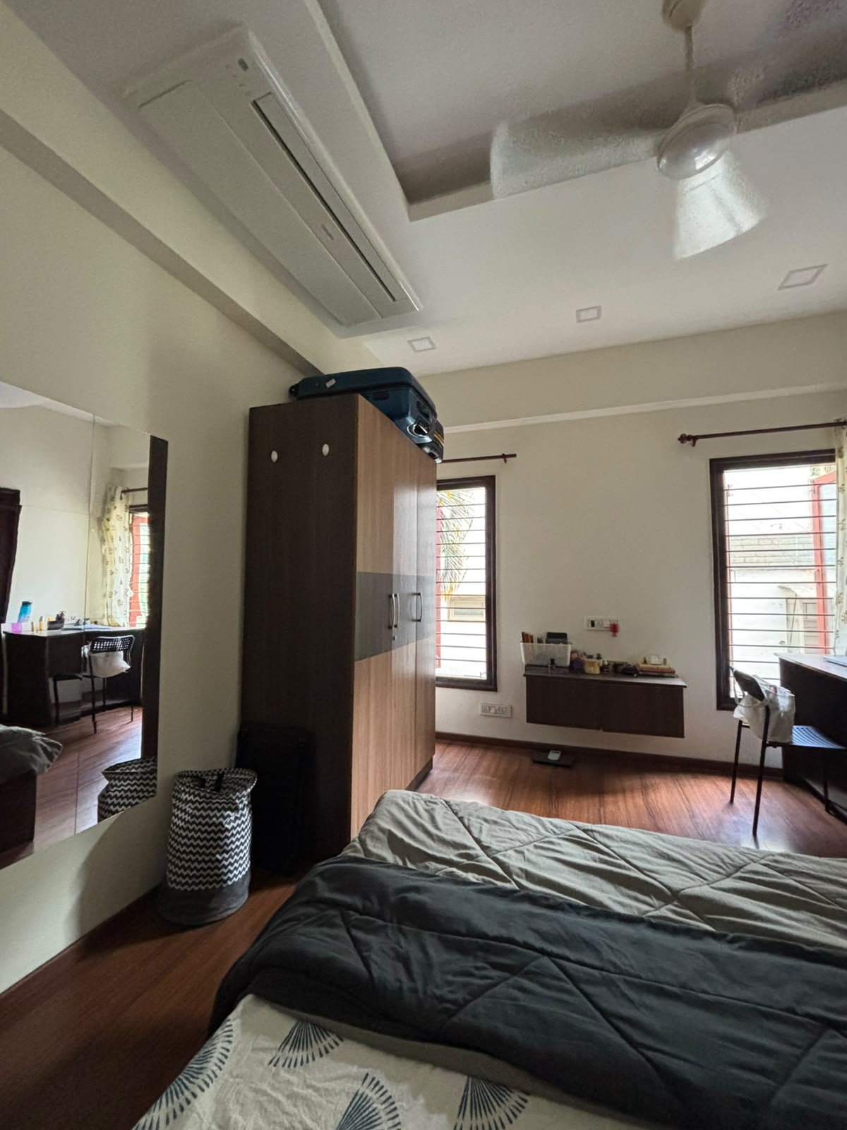 Private bedroom in a spacious 3BHK · Koramangala