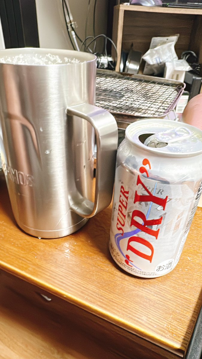 viscometer's tweet photo. 今夜はしいたけ🍄‍🟫焼いて晩酌や🍺🥺
日曜は早めに夕飯を食べて早く寝るに限る🥺 https://t.co/KZ1CG7Ngei